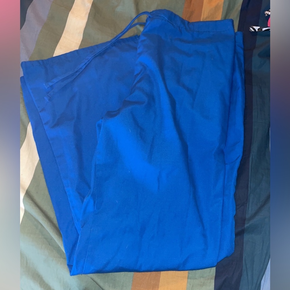 Scrub bottom bundle - Picture 6 of 7